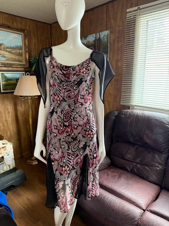 Paisley Boho Flowy Dress - Picture 2 of 7